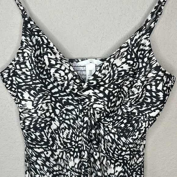 H&M Black and White Twist Front Abstract Print Spaghetti Strap Midi Dress Size M - Picture 3 of 12